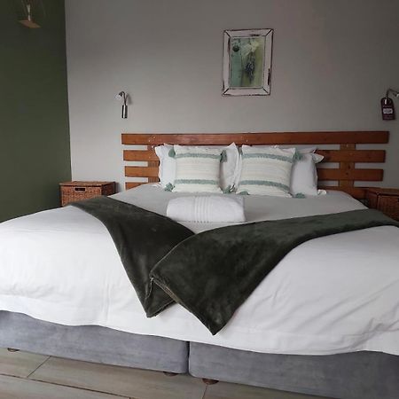 מידלבורג Aero Lodge Guest House מראה חיצוני תמונה