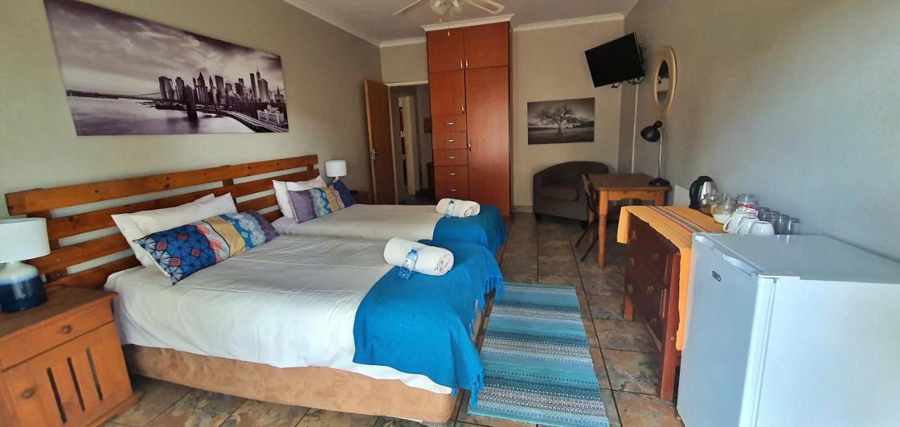 מידלבורג Aero Lodge Guest House מראה חיצוני תמונה