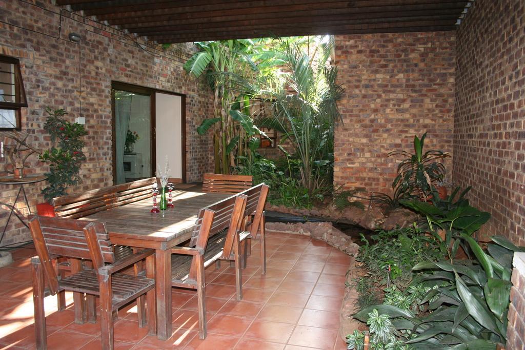 מידלבורג Aero Lodge Guest House מראה חיצוני תמונה