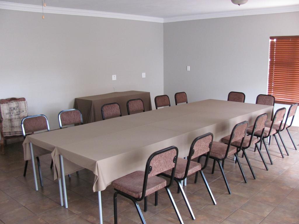 מידלבורג Aero Lodge Guest House מראה חיצוני תמונה