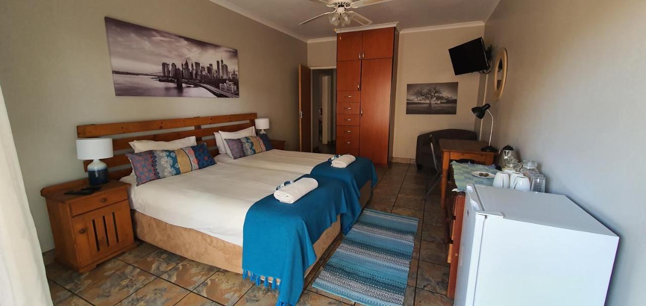 מידלבורג Aero Lodge Guest House מראה חיצוני תמונה