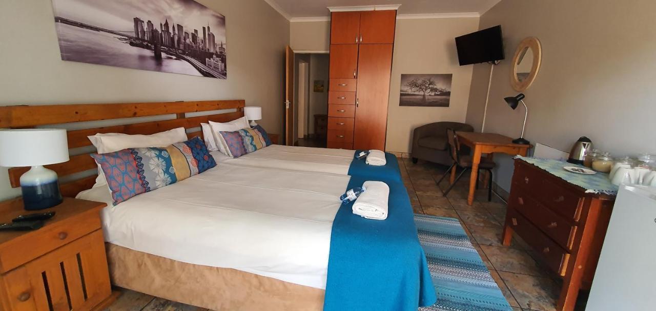 מידלבורג Aero Lodge Guest House מראה חיצוני תמונה